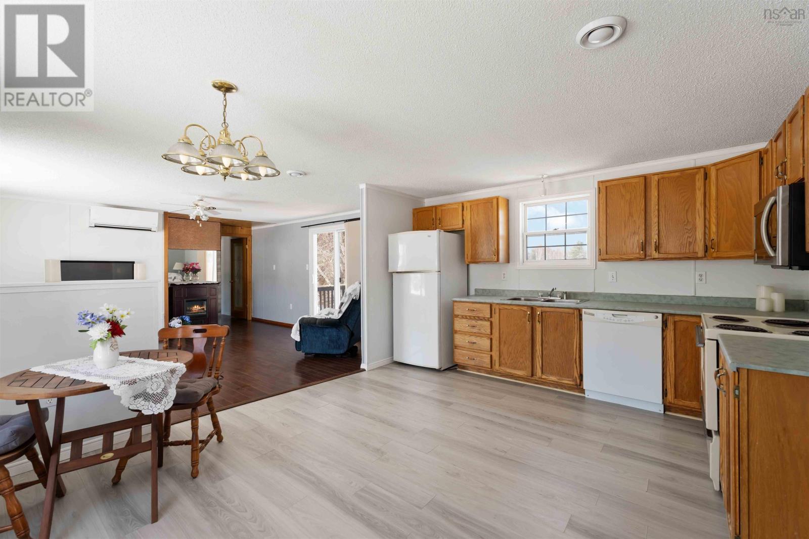 33 Douglas Avenue, Berwick, Nova Scotia  B0P 1E0 - Photo 4 - 202503617