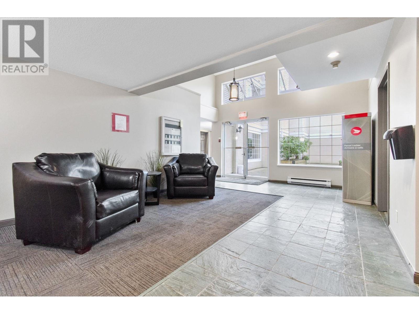 Listing Picture 23 of 24 : 111 6860 RUMBLE STREET, Burnaby / 本拿比 - 魯藝地產 Yvonne Lu Group - MLS Medallion Club Member