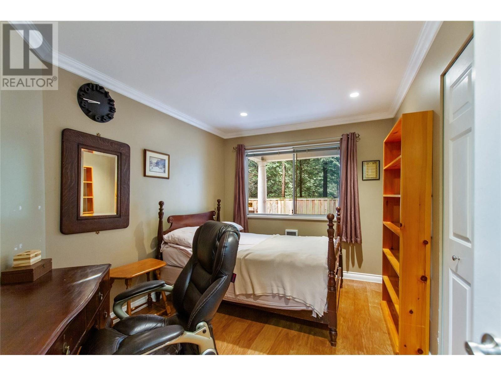 Listing Picture 15 of 24 : 111 6860 RUMBLE STREET, Burnaby / 本拿比 - 魯藝地產 Yvonne Lu Group - MLS Medallion Club Member