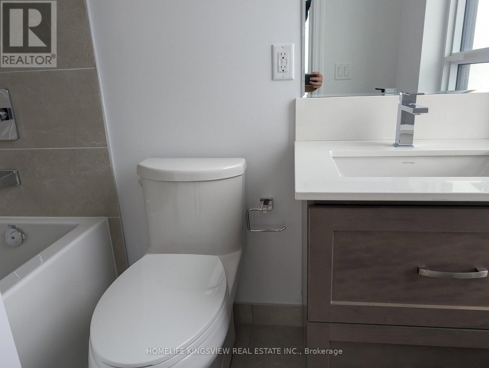 2808 - 30 Elm Drive W, Mississauga, Ontario  L5B 0N6 - Photo 5 - W11989463