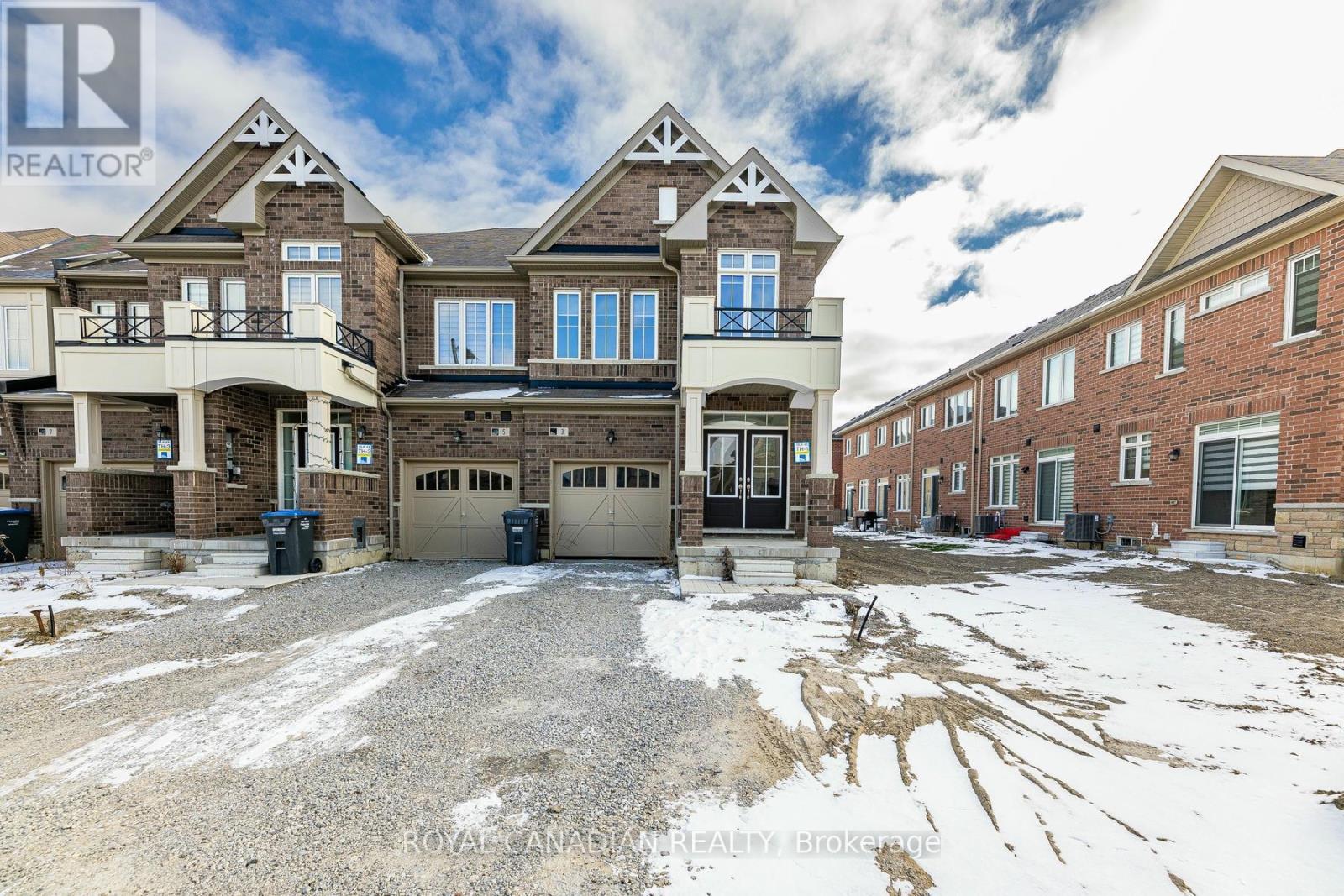Property at 3 ROYAL FERN CRESCENT image 1