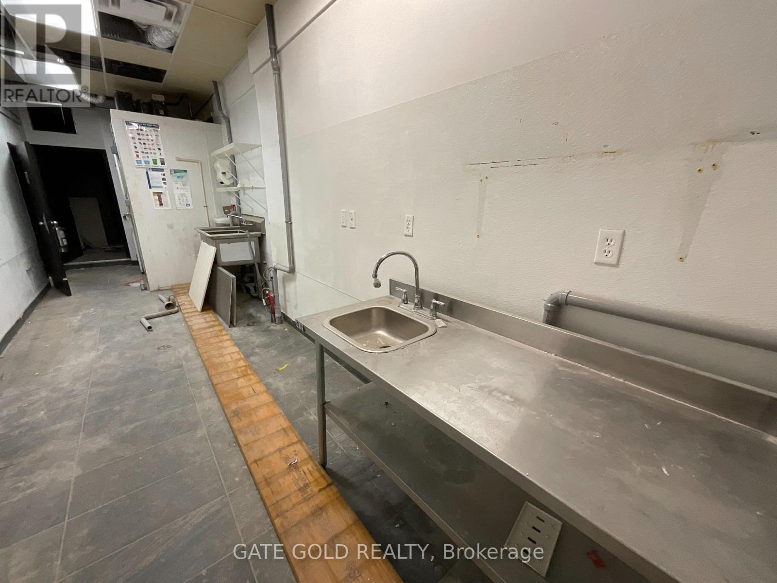 Main - 65 King Street E, Hamilton, Ontario  L8N 1A5 - Photo 4 - X11989530