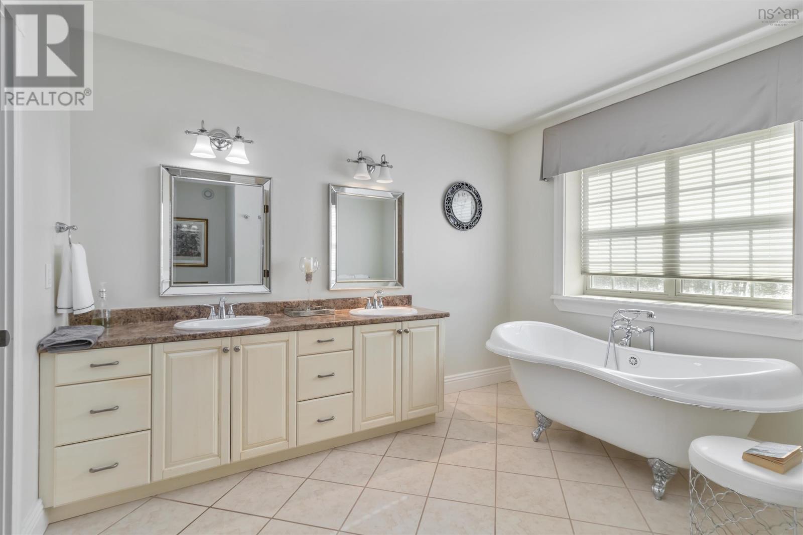 17 Vanier Way, Bedford, Nova Scotia  B4A 0A5 - Photo 42 - 202503621