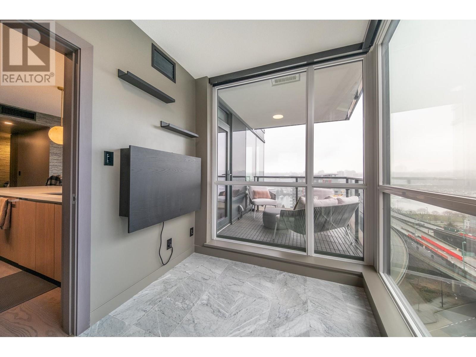 Listing Picture 22 of 40 : 1858 38 SMITHE STREET, Vancouver / 溫哥華 - 魯藝地產 Yvonne Lu Group - MLS Medallion Club Member