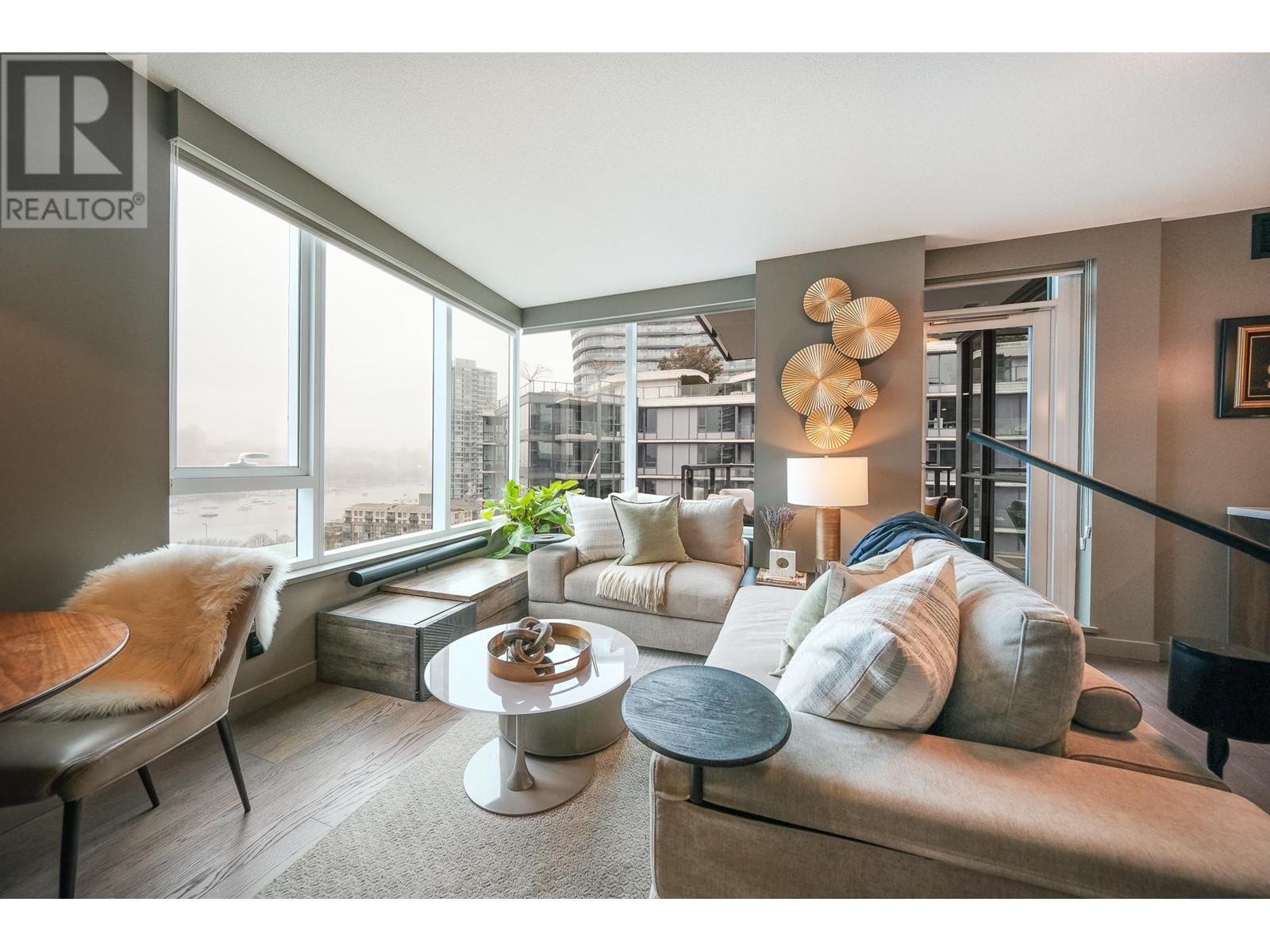 Listing Picture 14 of 40 : 1858 38 SMITHE STREET, Vancouver / 溫哥華 - 魯藝地產 Yvonne Lu Group - MLS Medallion Club Member