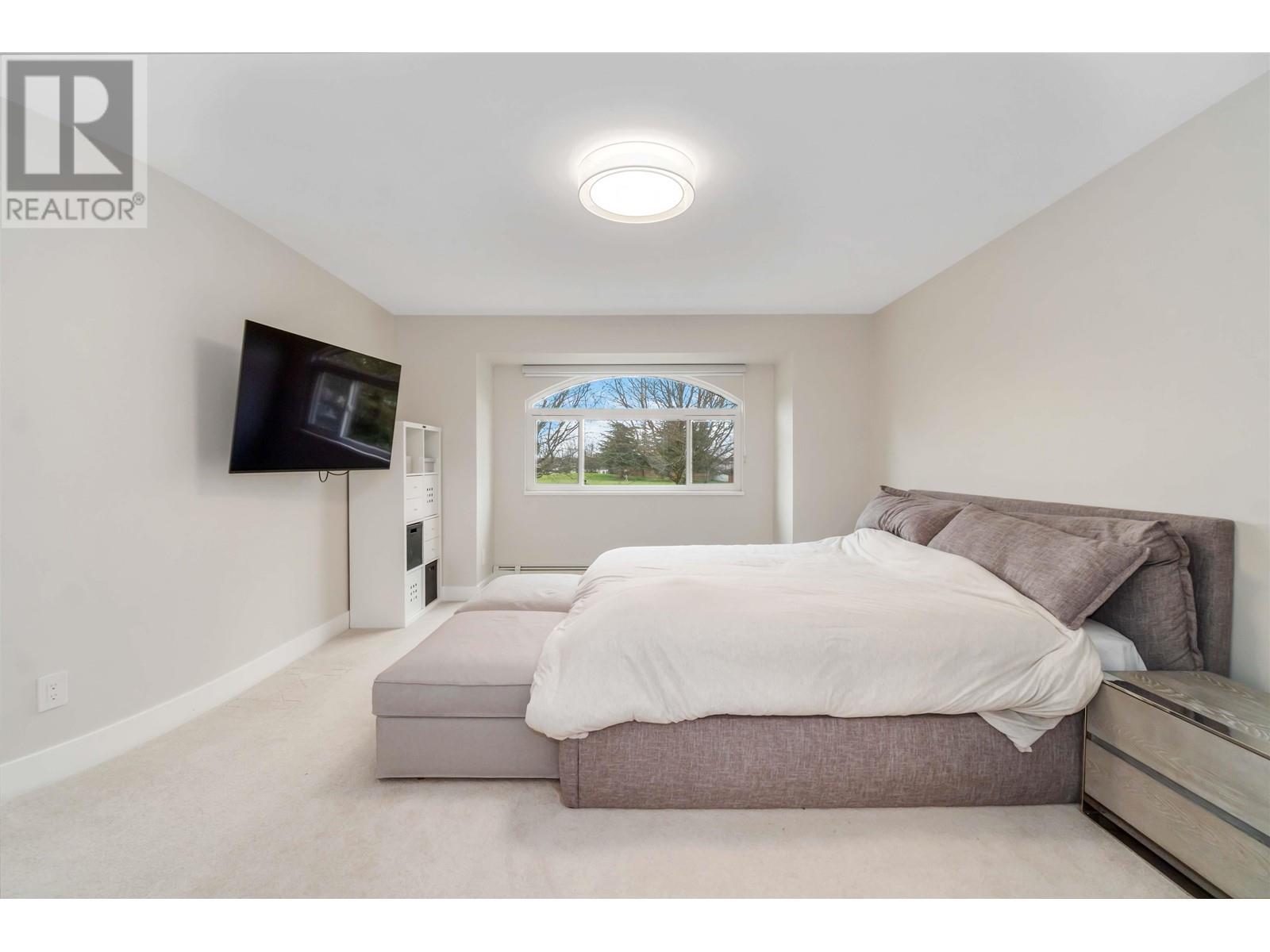 Listing Picture 13 of 15 : 4391 FISHER DRIVE, Richmond / 烈治文 - 魯藝地產 Yvonne Lu Group - MLS Medallion Club Member