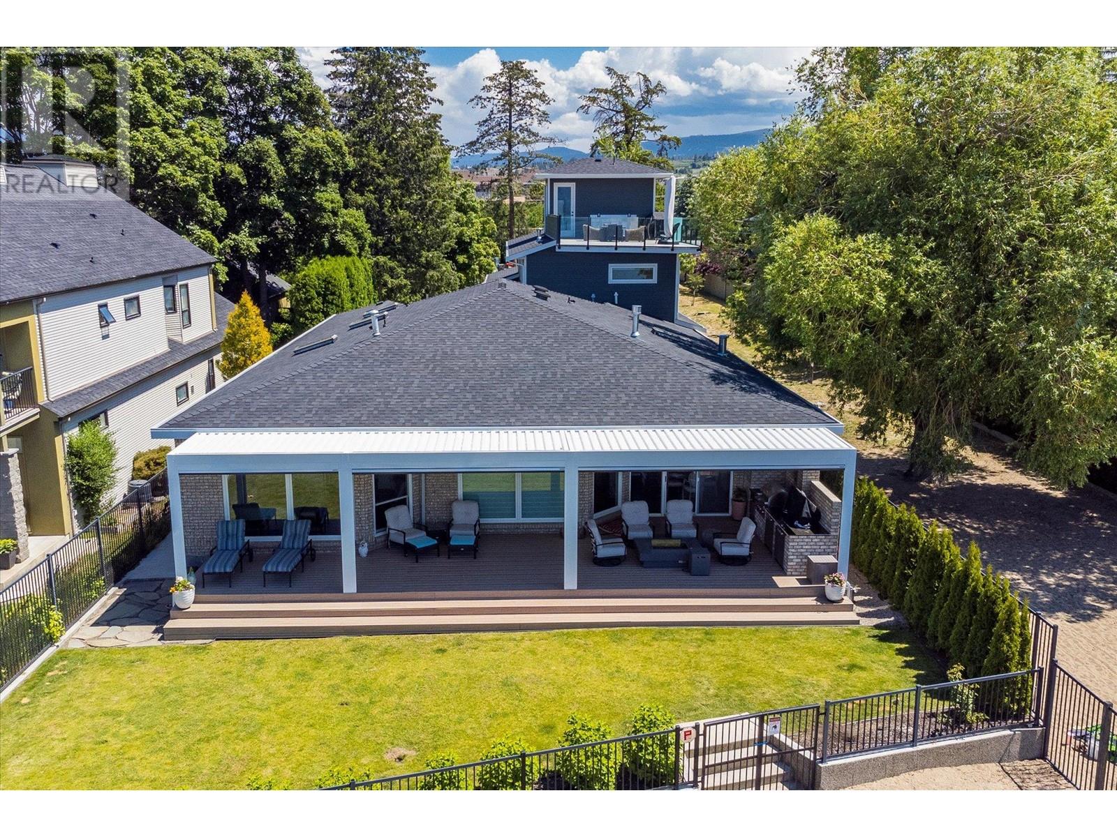 4096 Lakeshore Road, Kelowna, British Columbia  V1W 1V6 - Photo 76 - 10336555