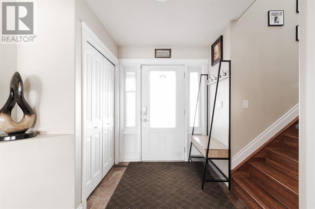 Property at 105 Lynx Crescent image 3