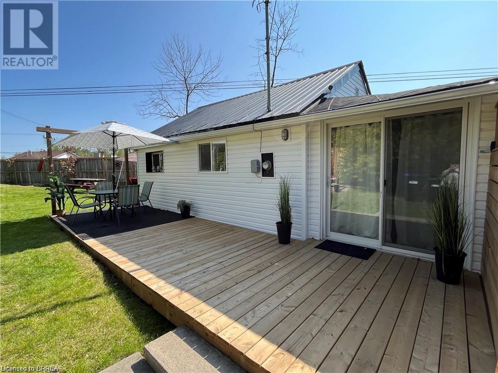 Property at 9296 BEACHWOOD Road image 5