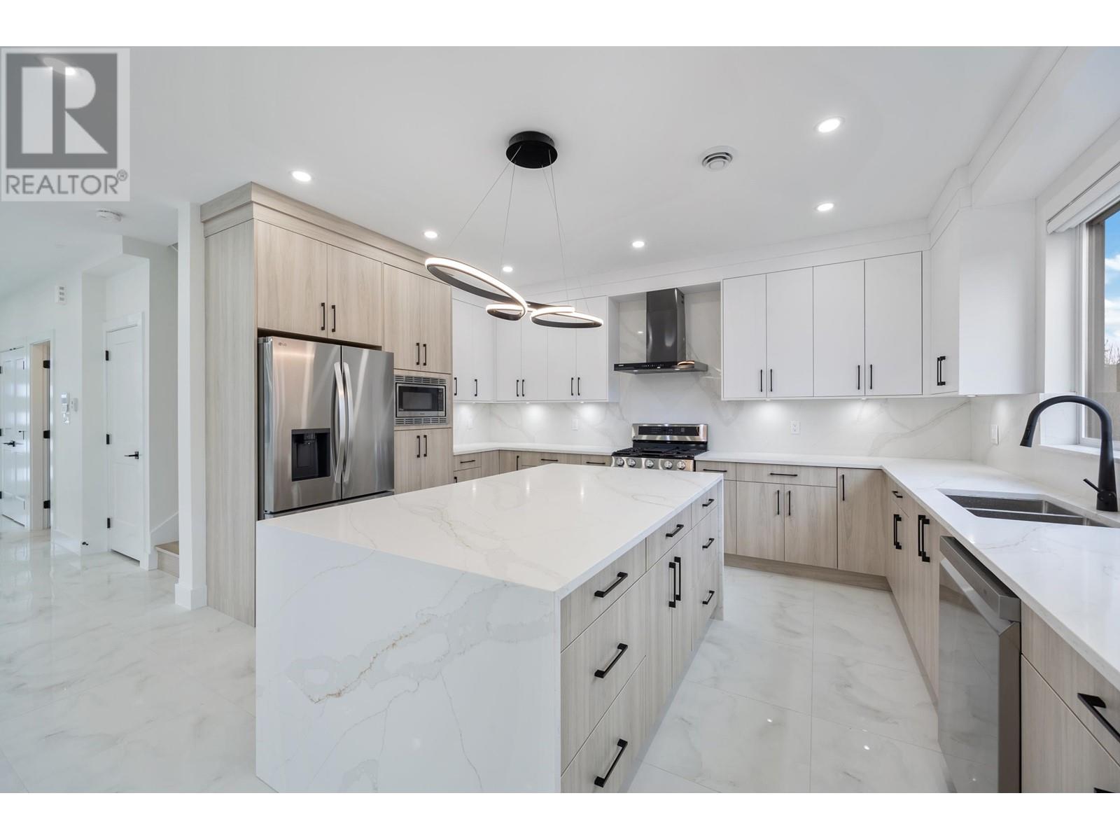 892 Sperling Avenue, Burnaby, British Columbia  V5B 4H8 - Photo 17 - R2970871