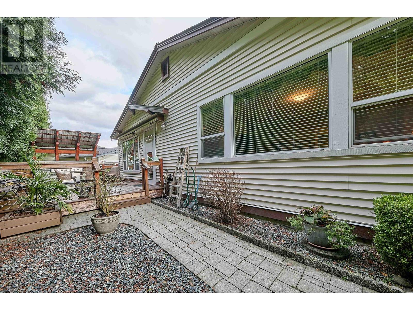 135 19639 Meadow Gardens Way, Pitt Meadows, British Columbia  V3Y 2T5 - Photo 24 - R2970887