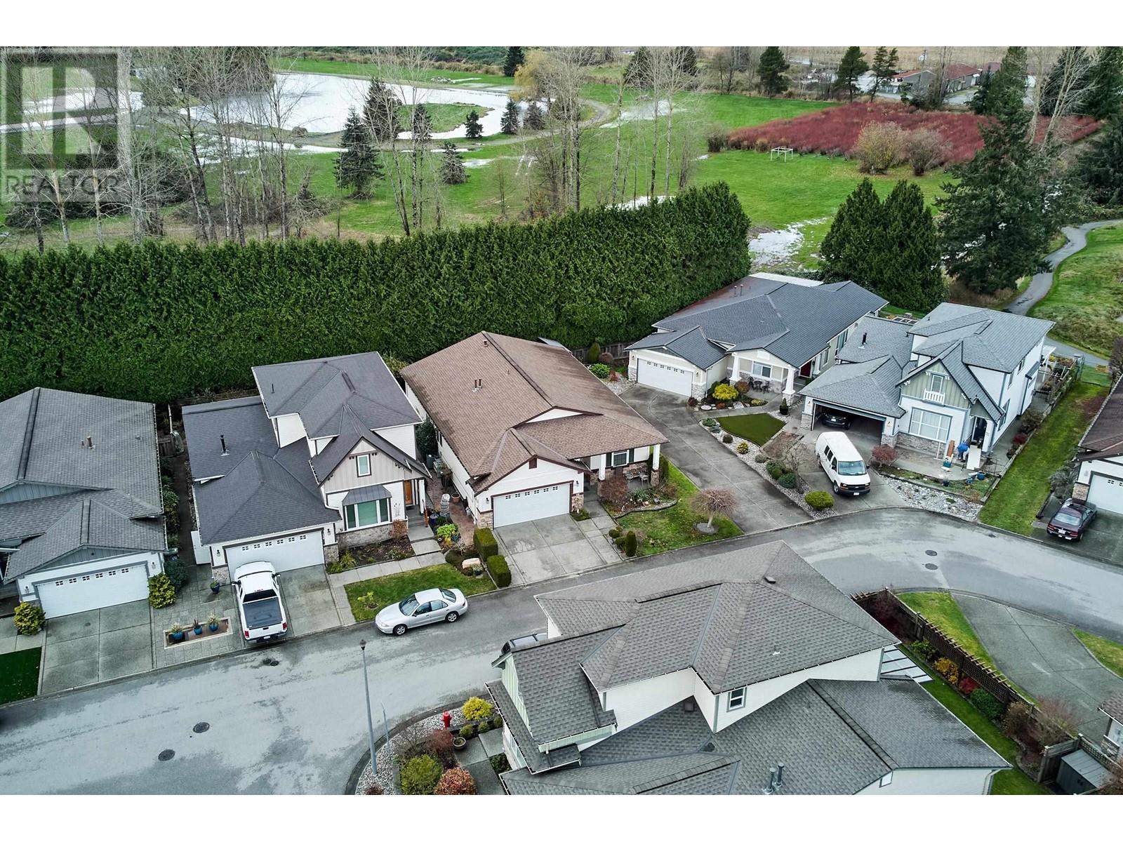135 19639 Meadow Gardens Way, Pitt Meadows, British Columbia  V3Y 2T5 - Photo 31 - R2970887