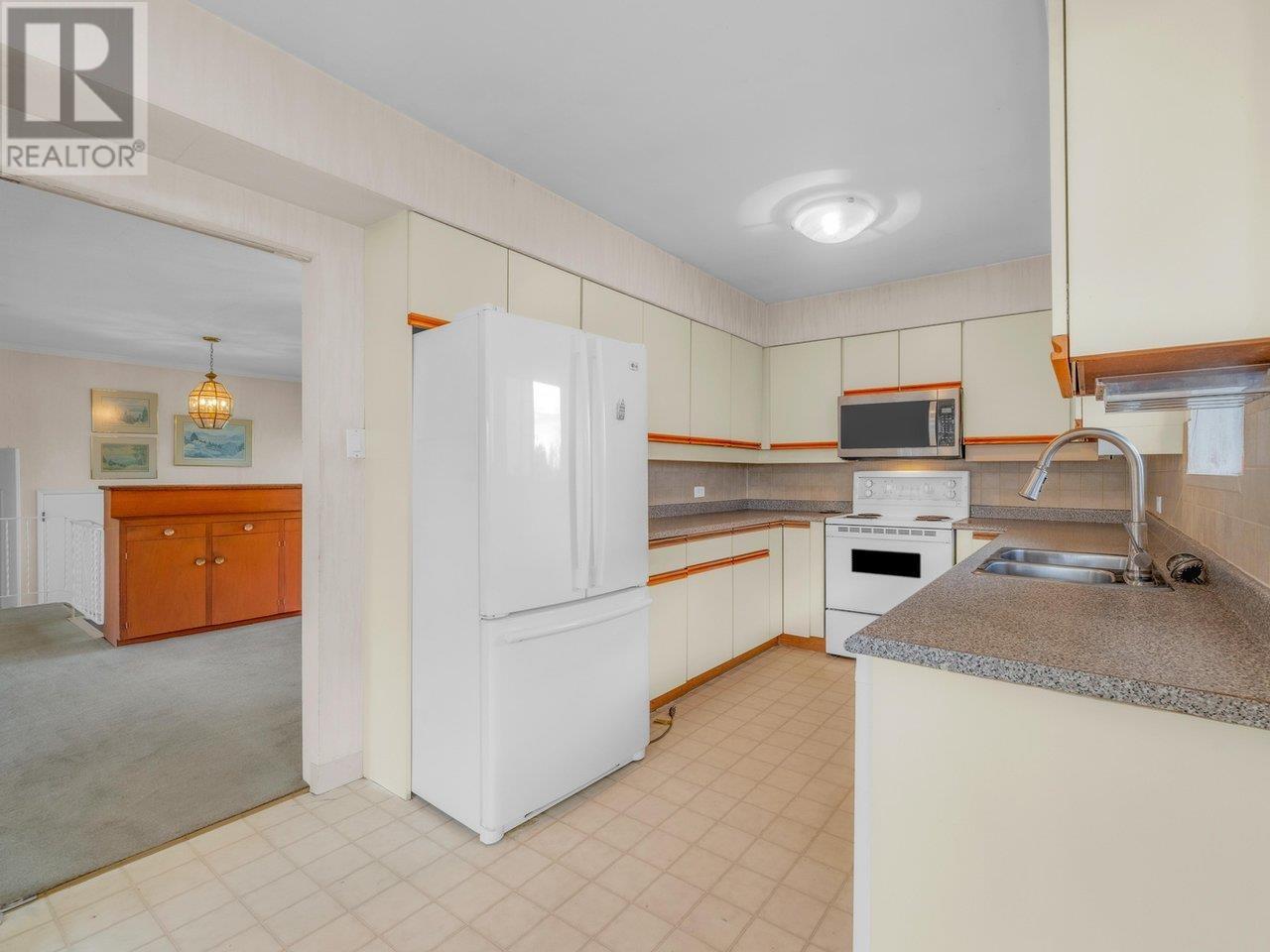 1204 Ottaburn Road, West Vancouver, British Columbia  V7S 2J8 - Photo 22 - R2970898