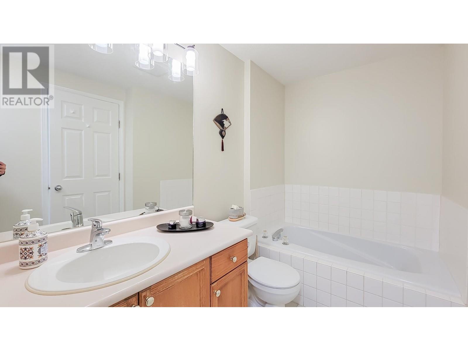314 11609 227 Street, Maple Ridge, British Columbia  V2X 2L9 - Photo 17 - R2968840