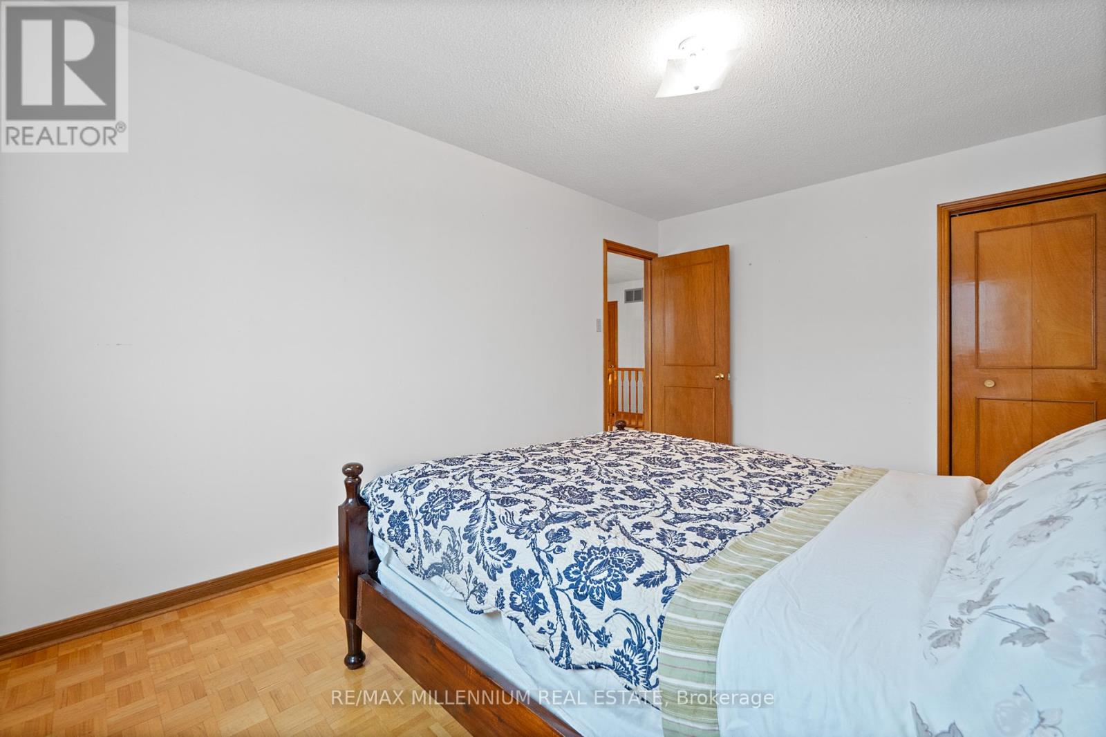 249 Paisley Boulevard W, Mississauga, Ontario  L5B 3B4 - Photo 34 - W11989599