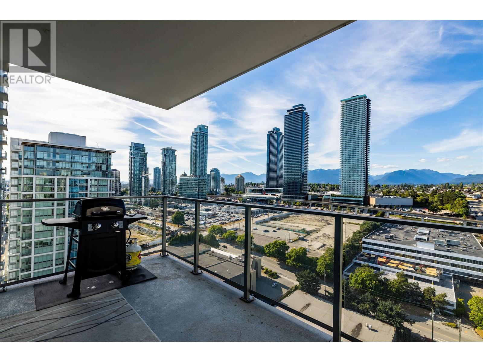 Listing Picture 9 of 28 : 2106 2351 BETA AVENUE, Burnaby / 本拿比 - 魯藝地產 Yvonne Lu Group - MLS Medallion Club Member