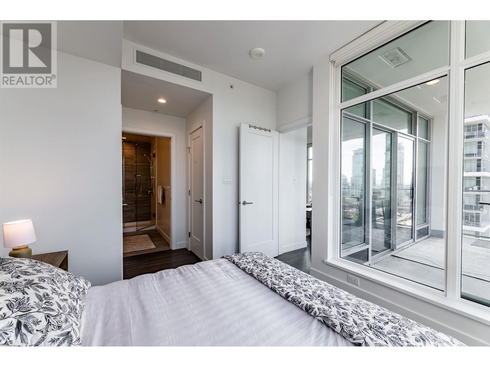 Listing Picture 11 of 28 : 2106 2351 BETA AVENUE, Burnaby / 本拿比 - 魯藝地產 Yvonne Lu Group - MLS Medallion Club Member