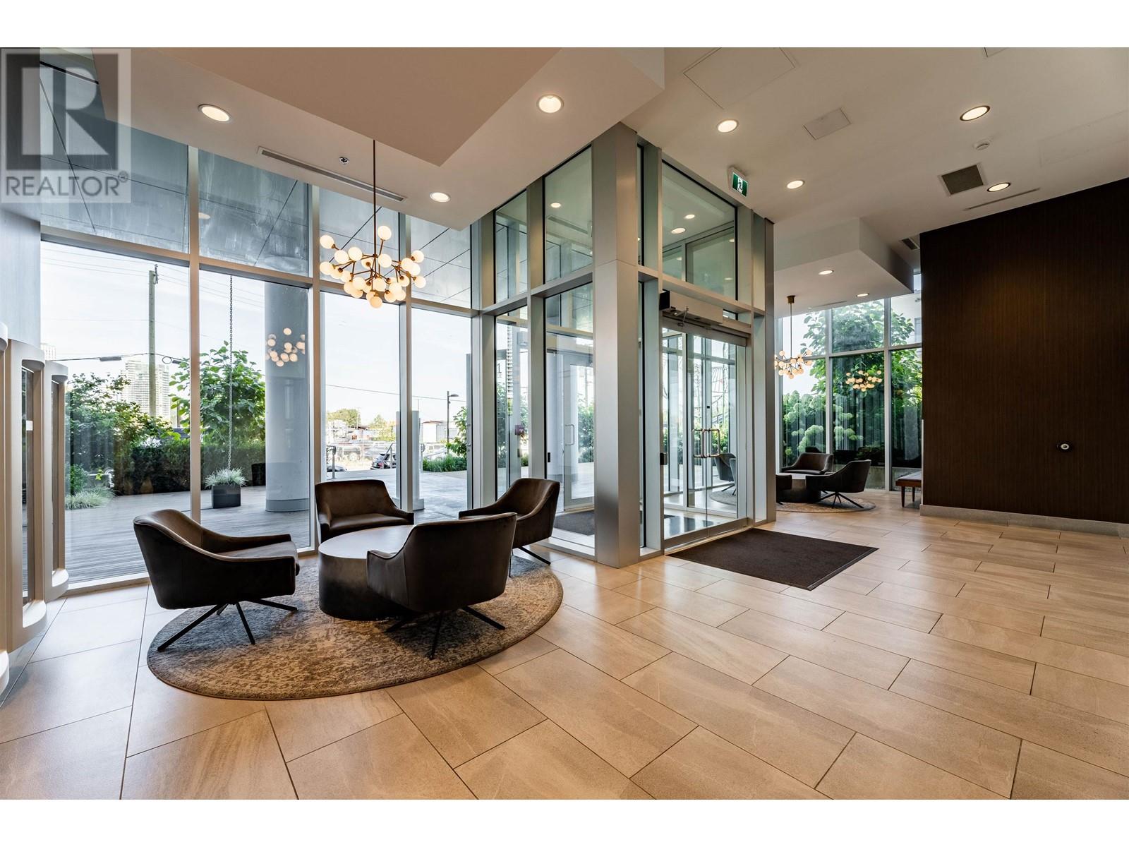 Listing Picture 17 of 28 : 2106 2351 BETA AVENUE, Burnaby / 本拿比 - 魯藝地產 Yvonne Lu Group - MLS Medallion Club Member
