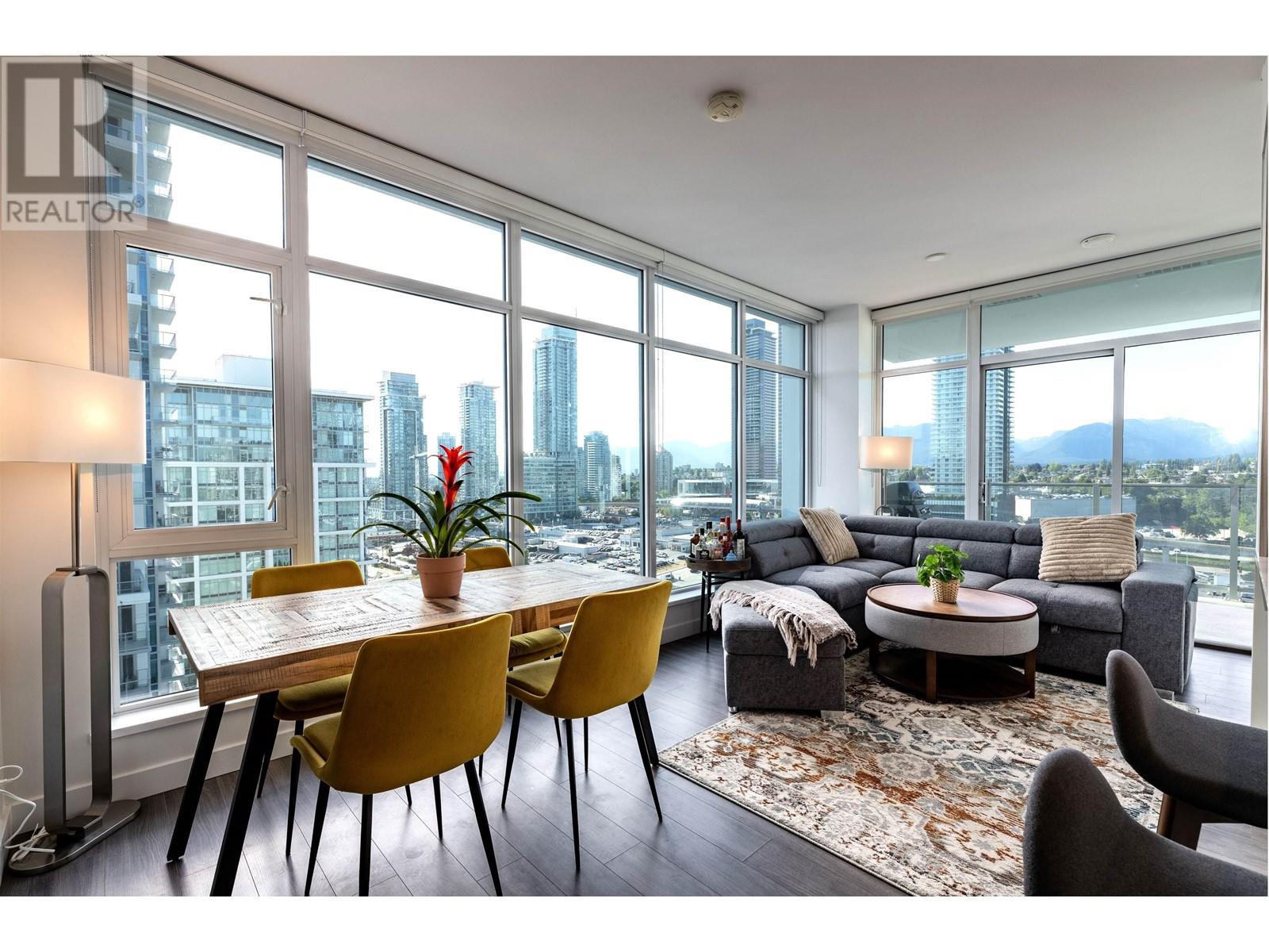 Listing Picture 4 of 28 : 2106 2351 BETA AVENUE, Burnaby / 本拿比 - 魯藝地產 Yvonne Lu Group - MLS Medallion Club Member