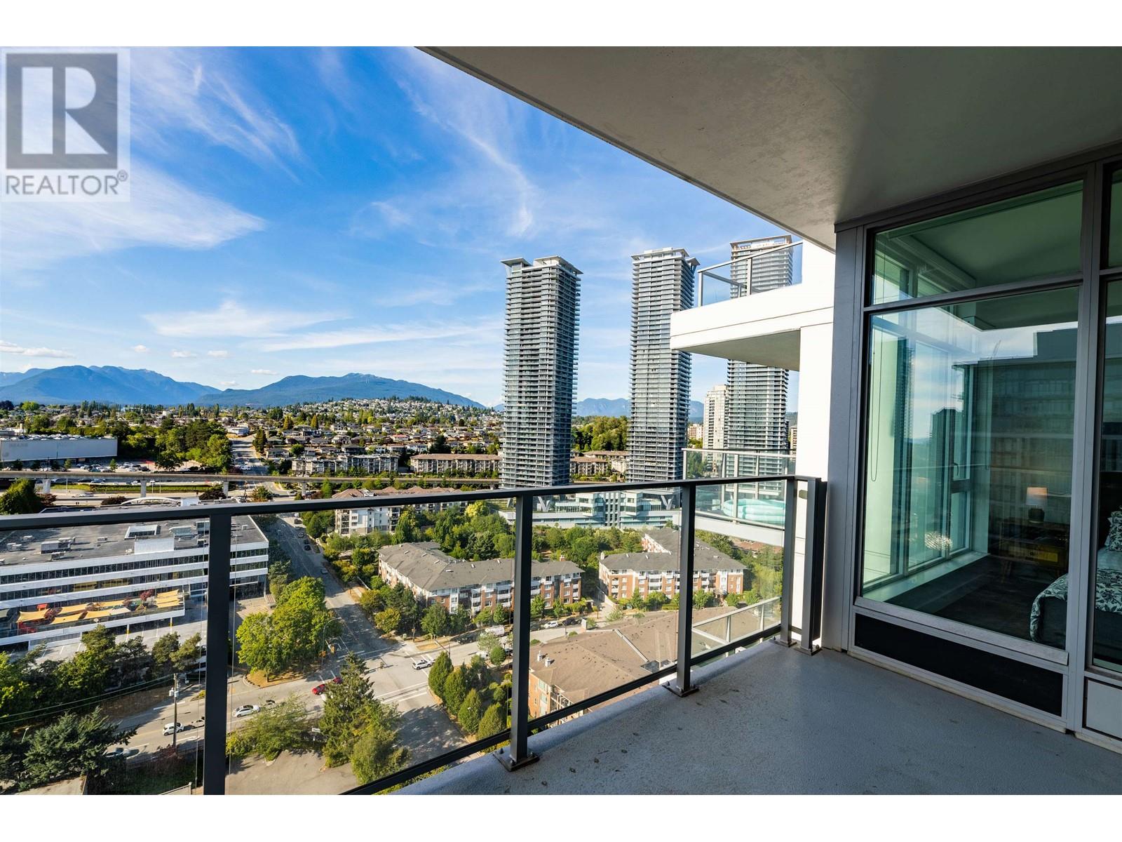 Listing Picture 7 of 28 : 2106 2351 BETA AVENUE, Burnaby / 本拿比 - 魯藝地產 Yvonne Lu Group - MLS Medallion Club Member