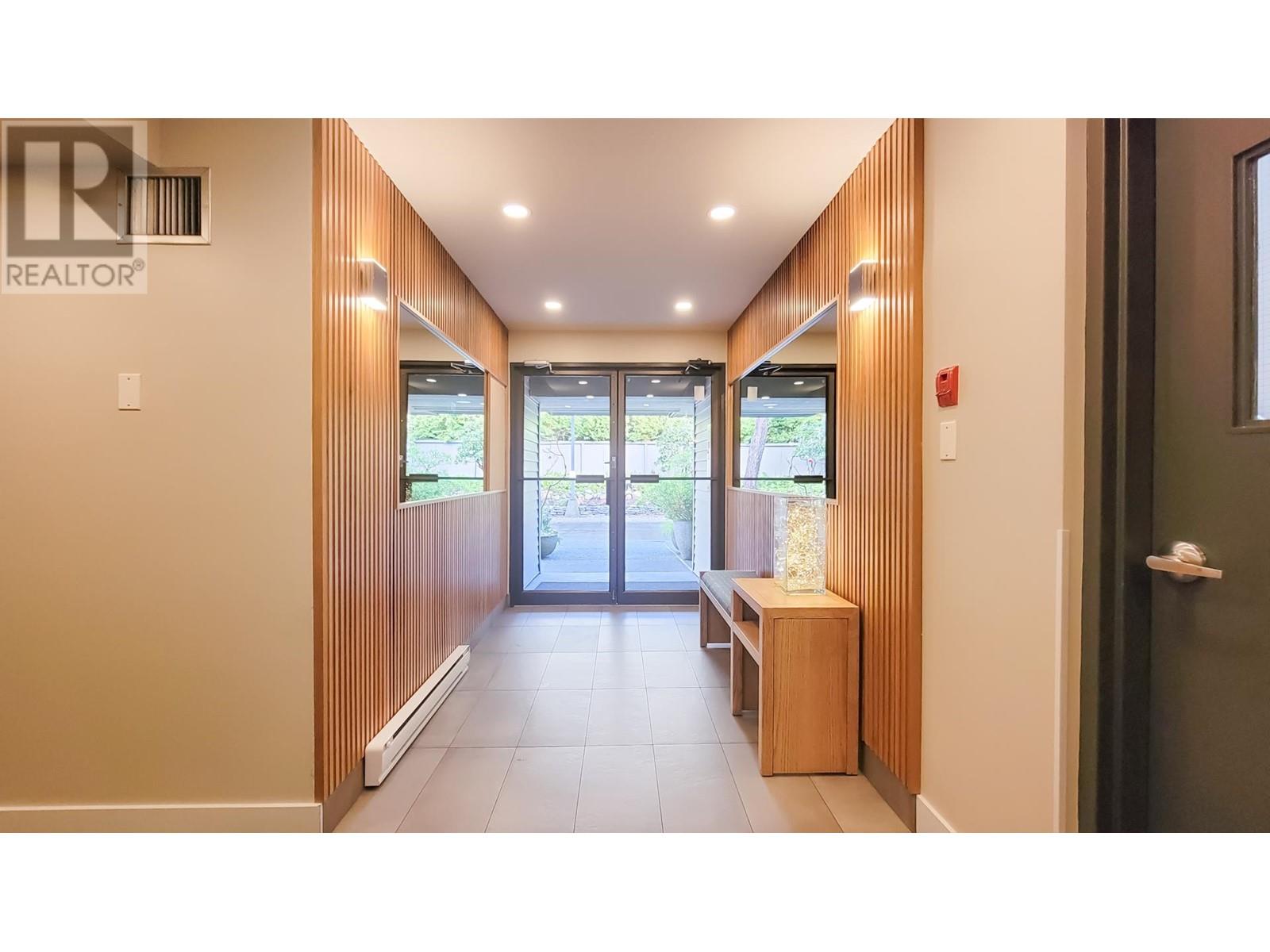 21 2250 Folkestone Way, West Vancouver, British Columbia  V7S 2X7 - Photo 4 - R2970781