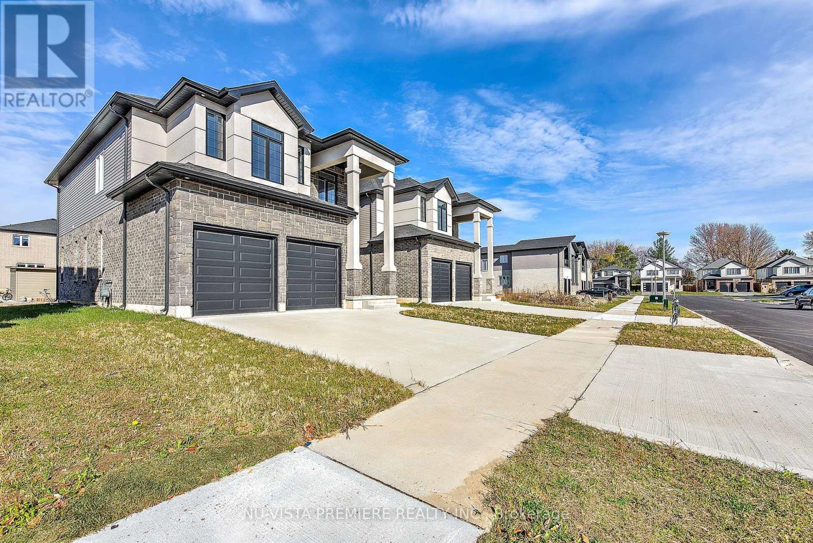 Property at 2916 LEMIEUX WALK image 4