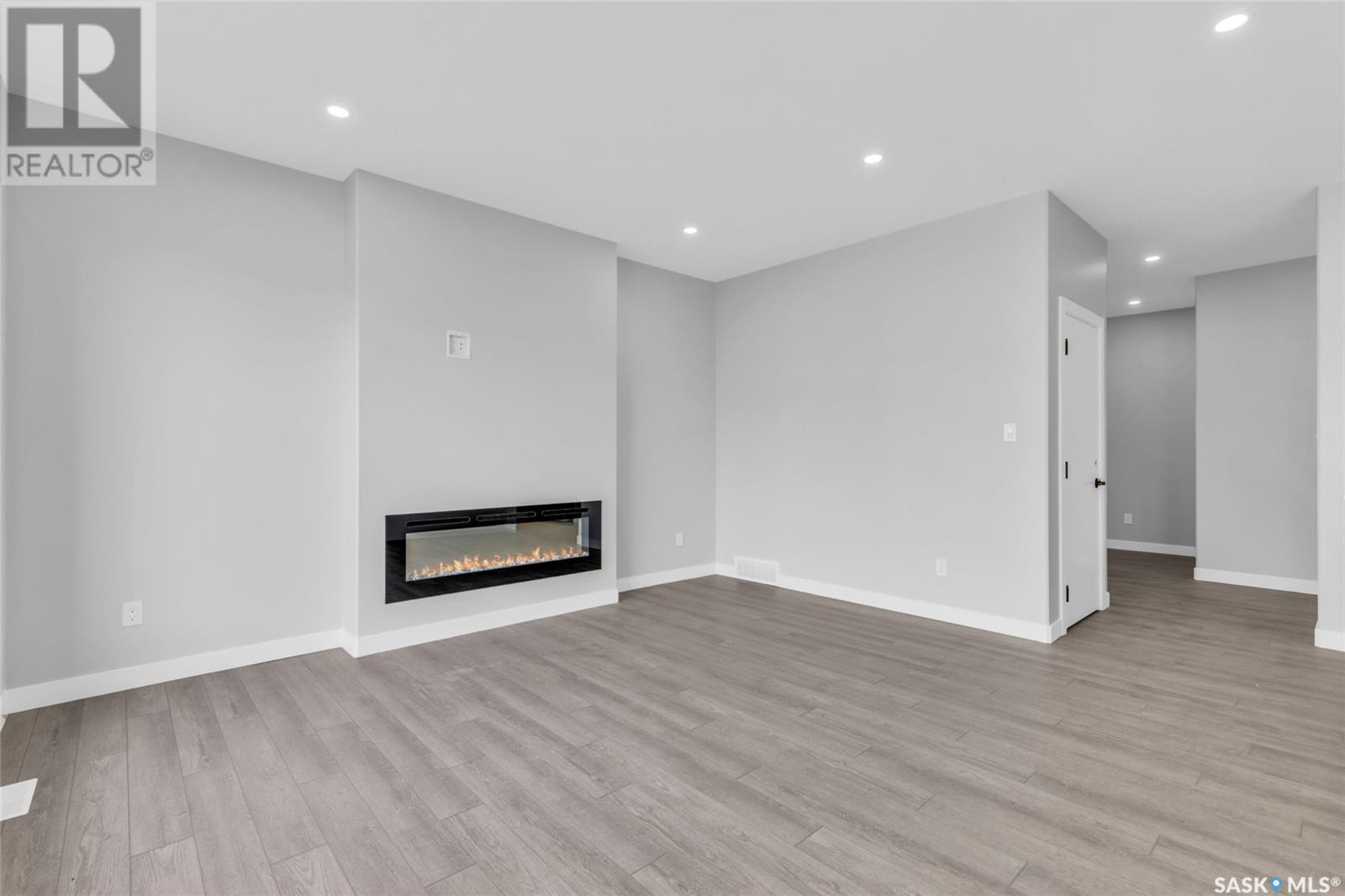 526 Taskamanwa Street, Saskatoon, Saskatchewan  S7V 1P8 - Photo 7 - SK996554