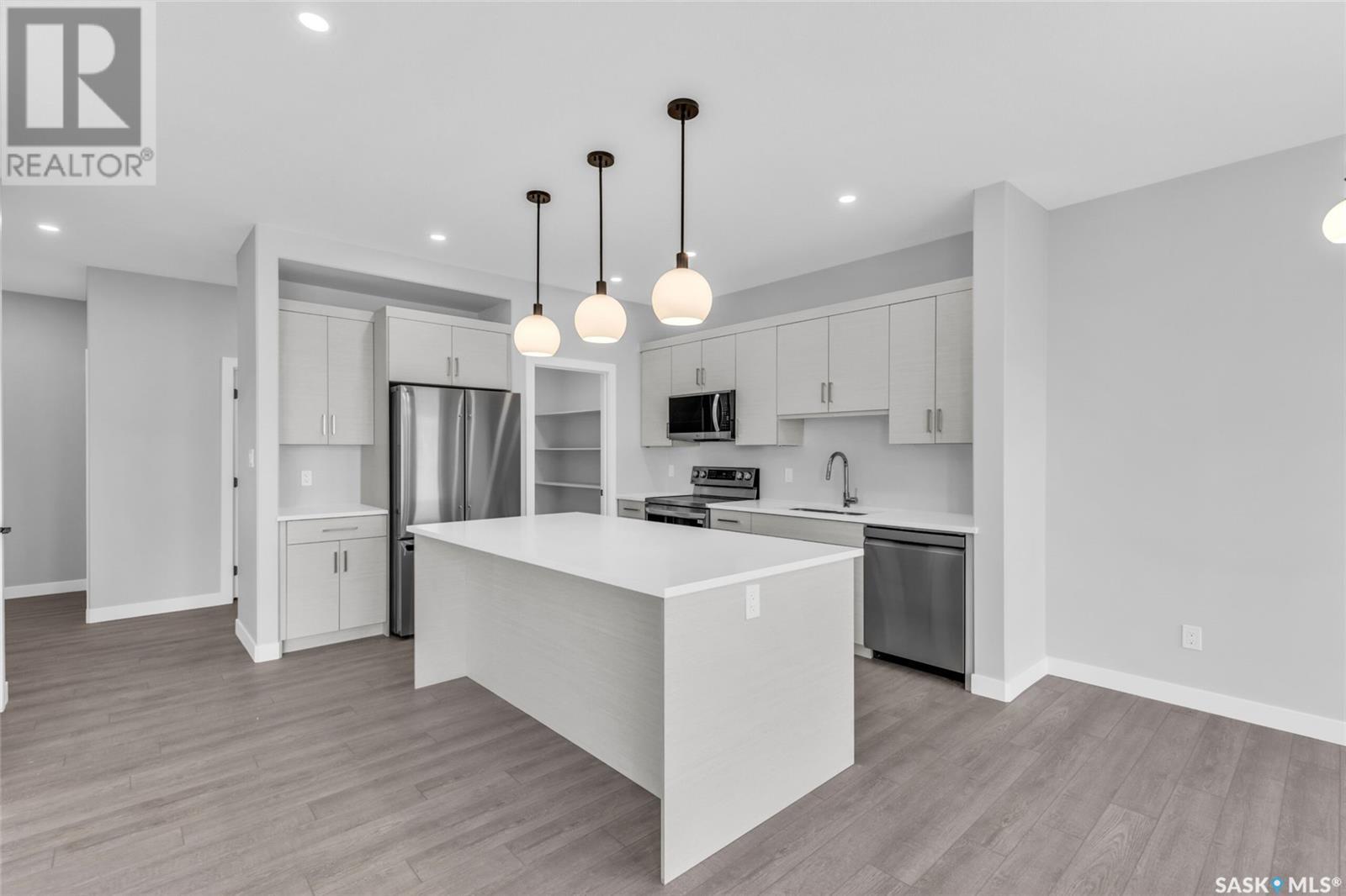 Property at 526 Taskamanwa STREET image 3