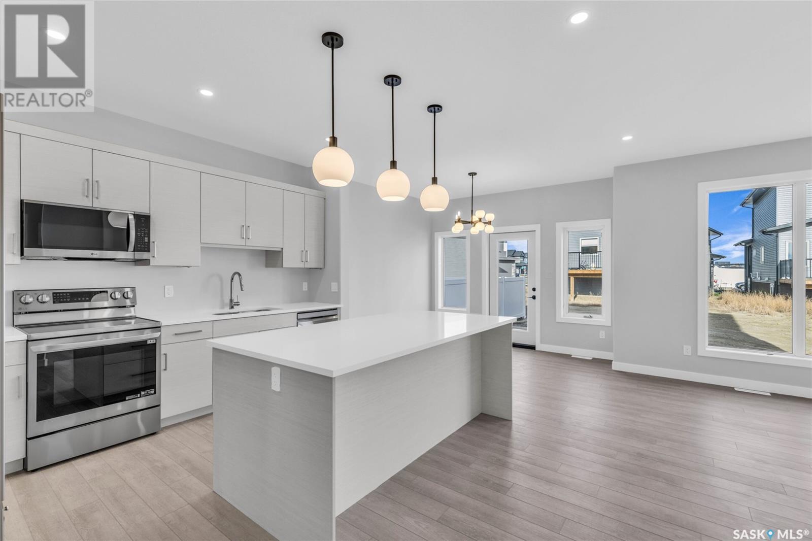 Property at 526 Taskamanwa STREET image 2