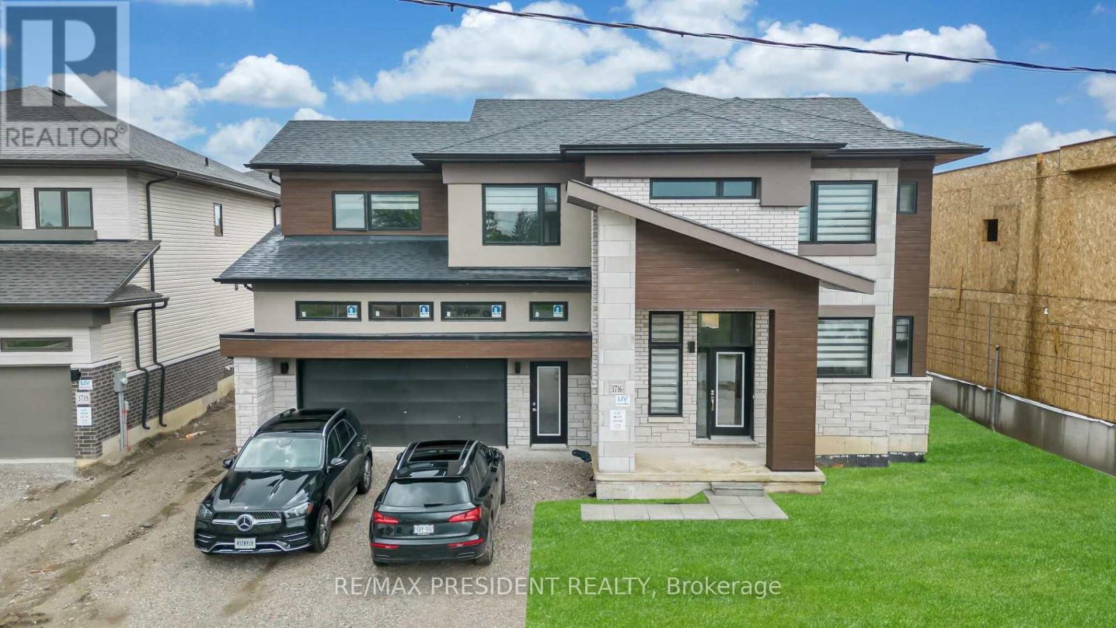 3716 Lakepoint Drive, Severn, Ontario  L3V 8M9 - Photo 2 - S11989702