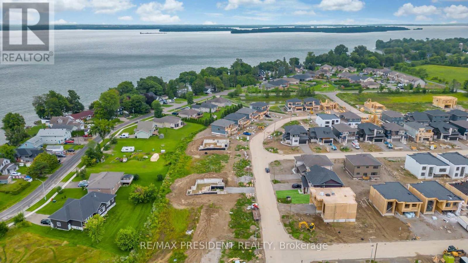 3716 Lakepoint Drive, Severn, Ontario  L3V 8M9 - Photo 3 - S11989702