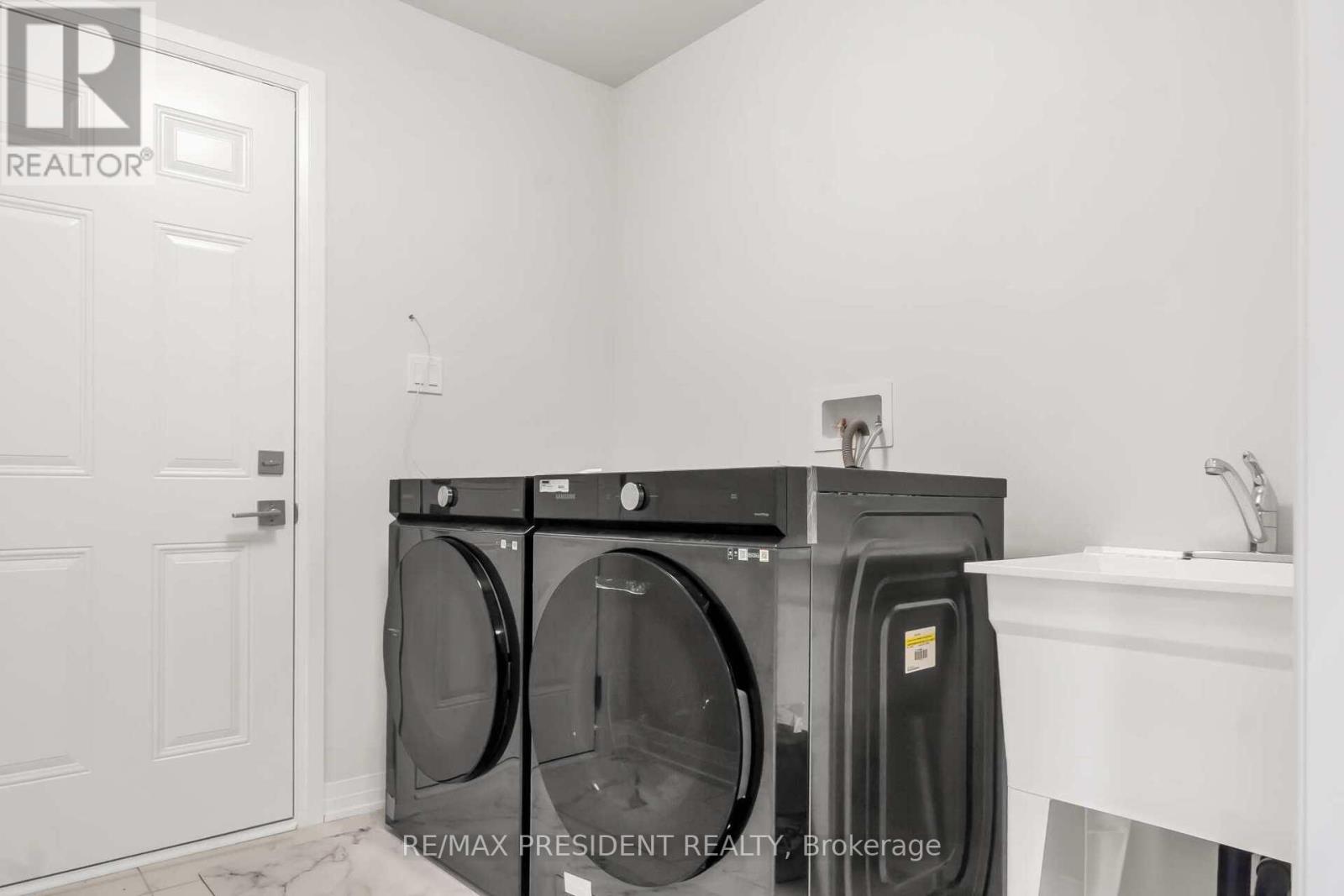 3716 Lakepoint Drive, Severn, Ontario  L3V 8M9 - Photo 45 - S11989702