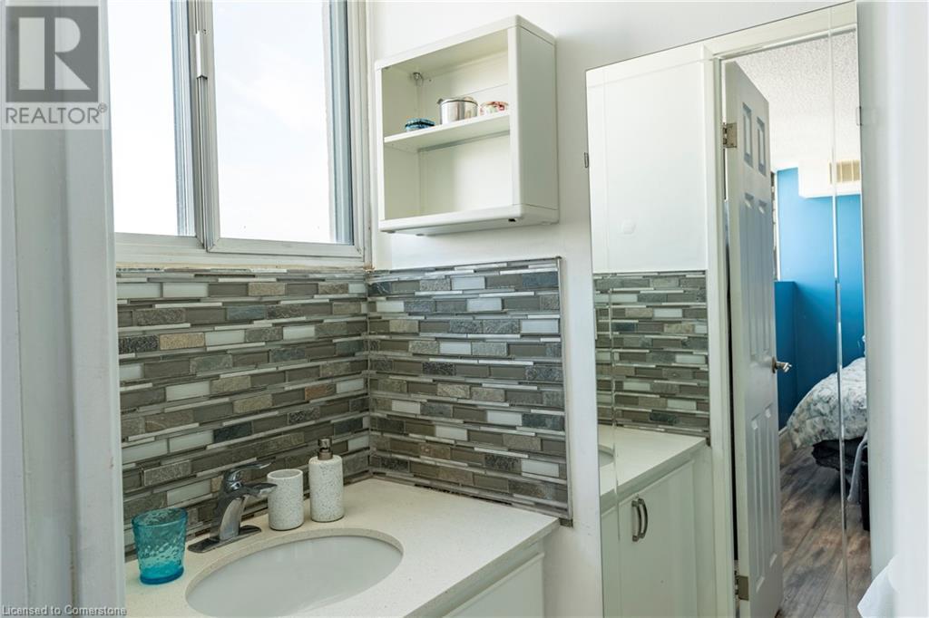 375 King Street N Unit# 2002, Waterloo, Ontario  N2J 4L6 - Photo 8 - 40701544