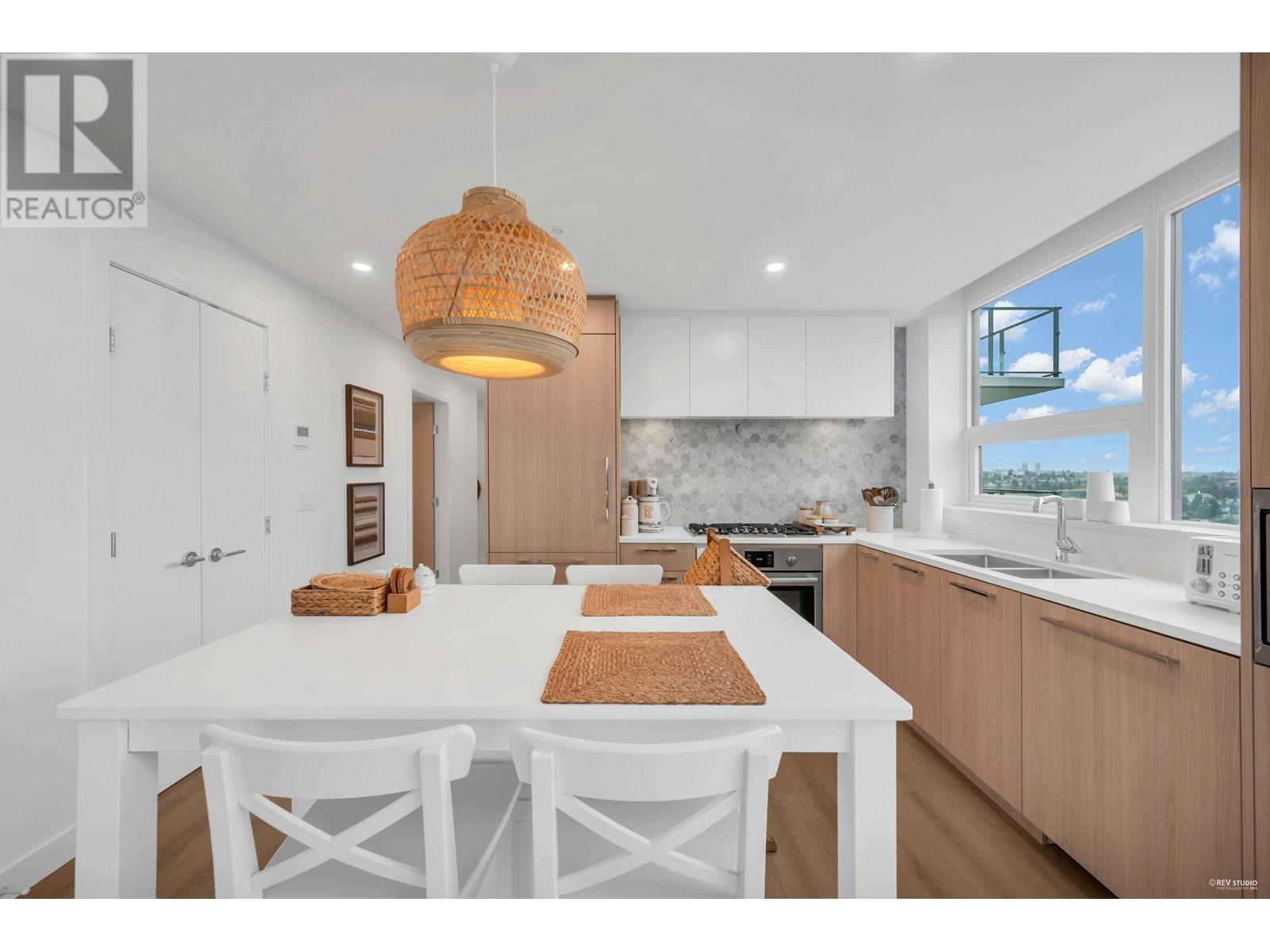 2407 2425 Alpha Avenue, Burnaby, British Columbia  V5C 0N6 - Photo 7 - R2970939