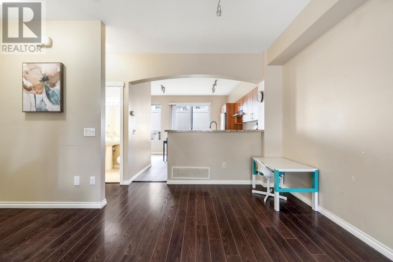 Listing Picture 10 of 20 : 139 9133 GOVERNMENT STREET, Burnaby / 本拿比 - 魯藝地產 Yvonne Lu Group - MLS Medallion Club Member