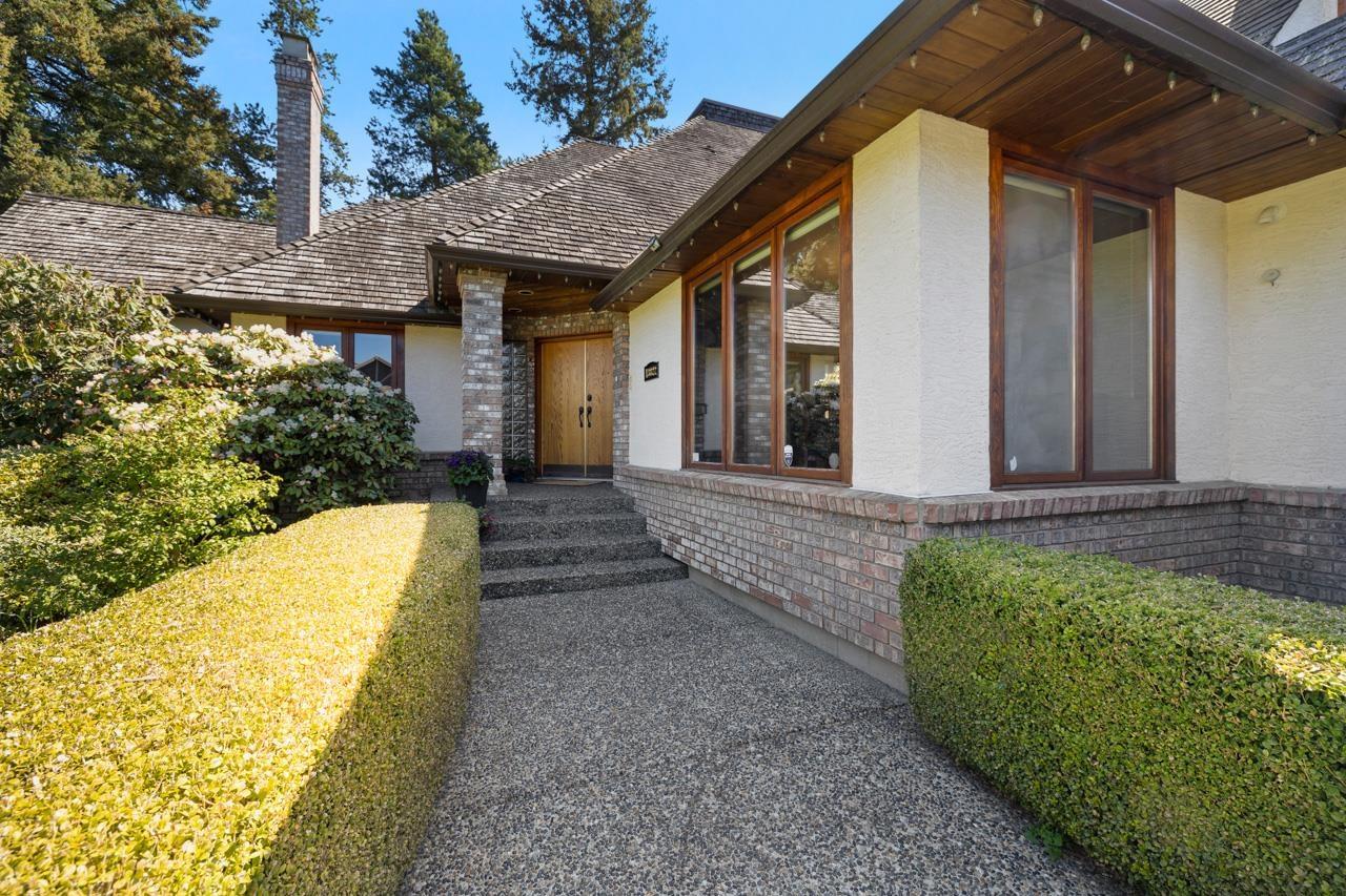 Property at 13822 24 AVENUE image 3