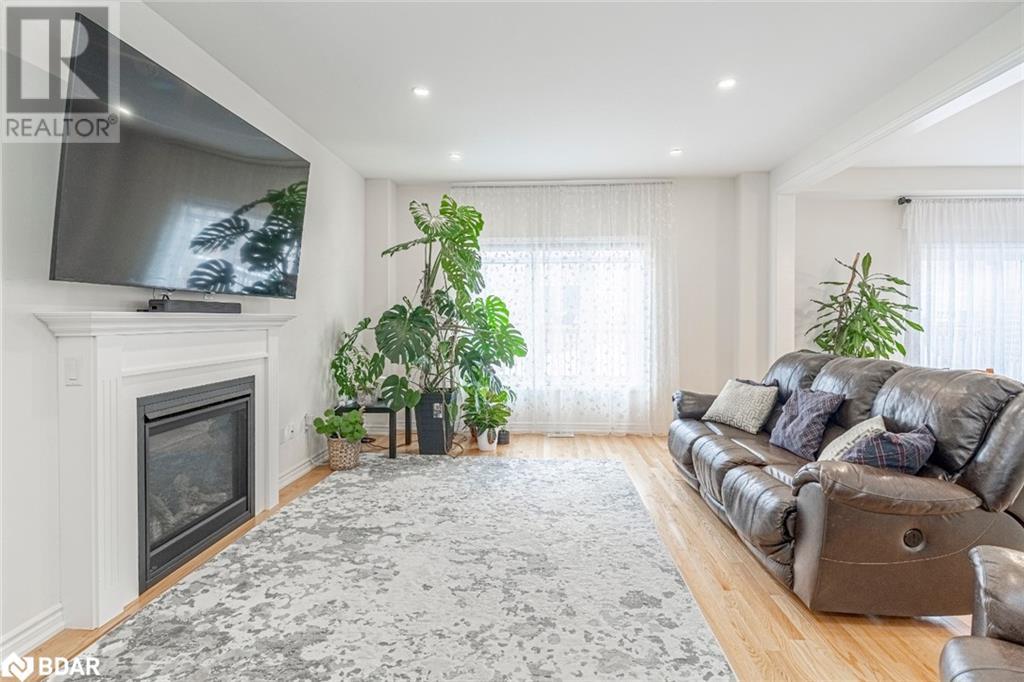 3 Cypress Point Street, Barrie, Ontario  L4N 6J9 - Photo 8 - 40701042