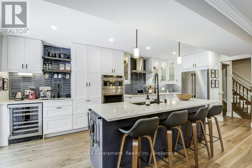 Property at 132 THOROUGHBRED BOULEVARD image 1