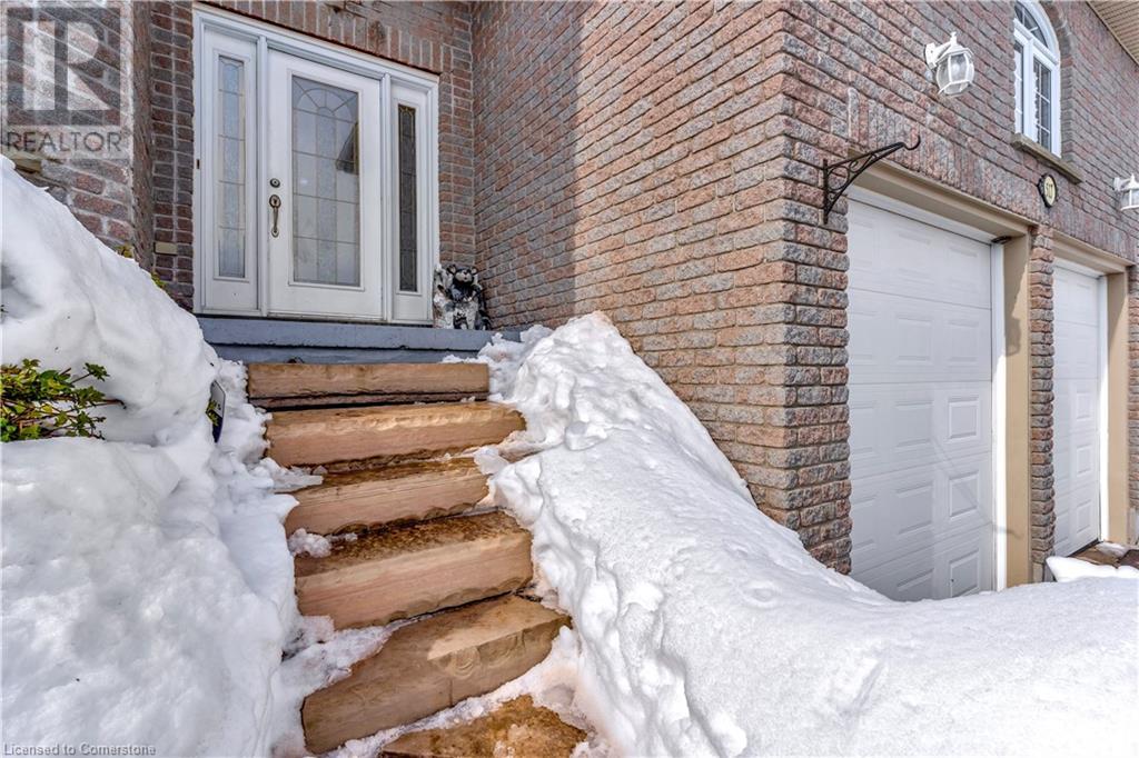 Property at 517 YORKSHIRE Drive image 3