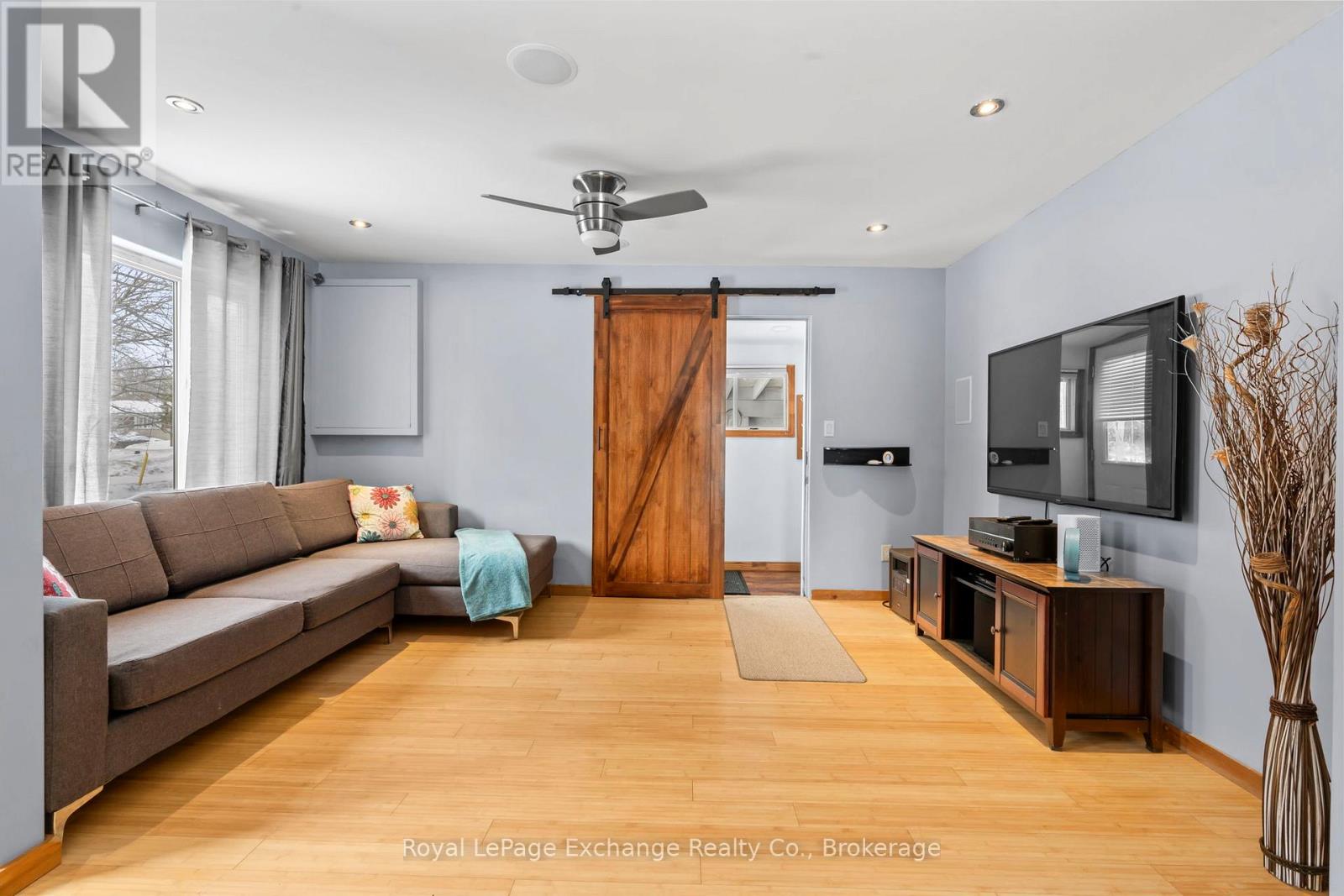 12 Memorial Park Drive, Kincardine, Ontario  N0G 2T0 - Photo 11 - X11989883