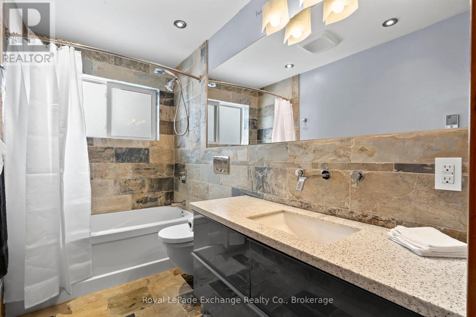 12 Memorial Park Drive, Kincardine, Ontario  N0G 2T0 - Photo 15 - X11989883