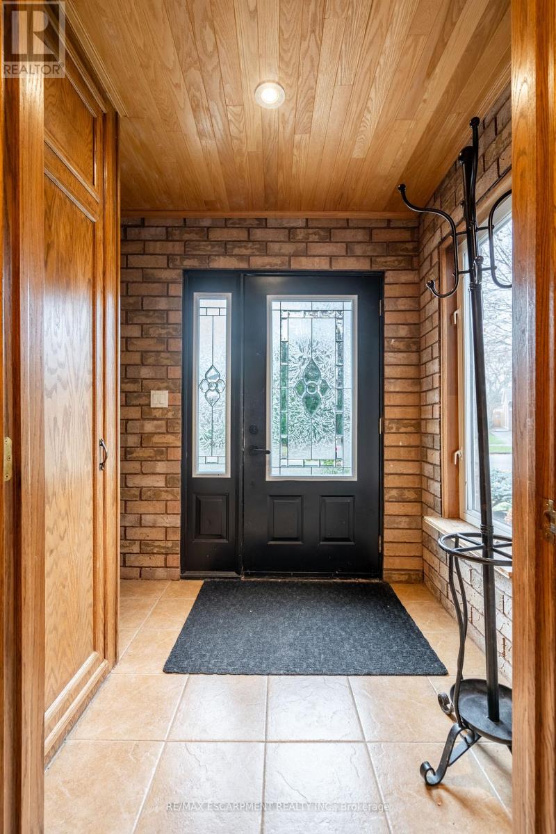 Property at 3210 VICTORIA STREET image 5