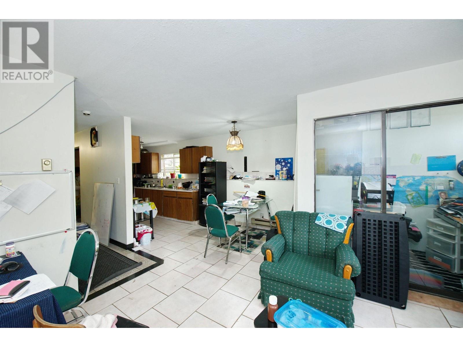 10 856 E Broadway, Vancouver, British Columbia  V5T 1Y1 - Photo 5 - R2970752