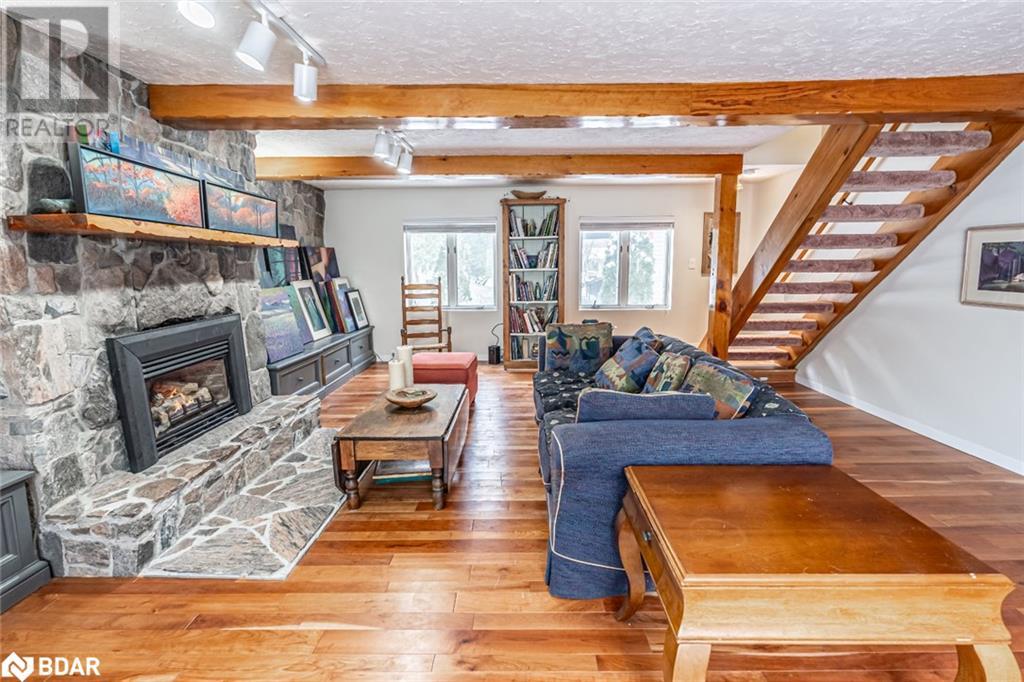 2015 Ridge Road W, Oro-Medonte, Ontario  L0L 2L0 - Photo 8 - 40697627