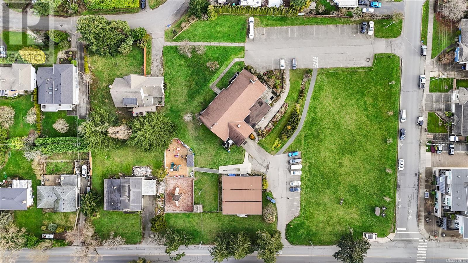1806 San Juan Ave, Saanich, British Columbia  V8N 2H9 - Photo 6 - 989126