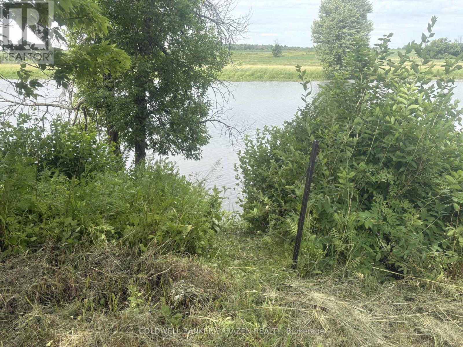 143 Gypsy Lane, Ottawa, Ontario  K7S 3G7 - Photo 2 - X11989896