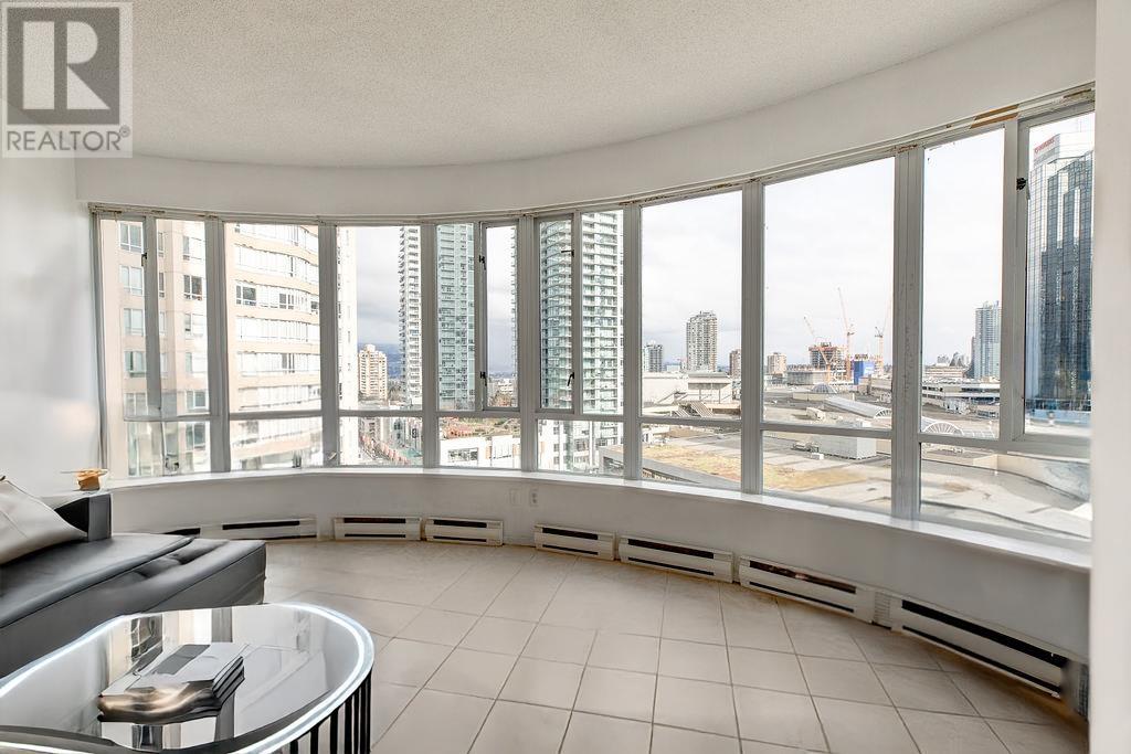 1002 6240 Mckay Avenue, Burnaby, British Columbia  V5H 4L8 - Photo 2 - R2971013