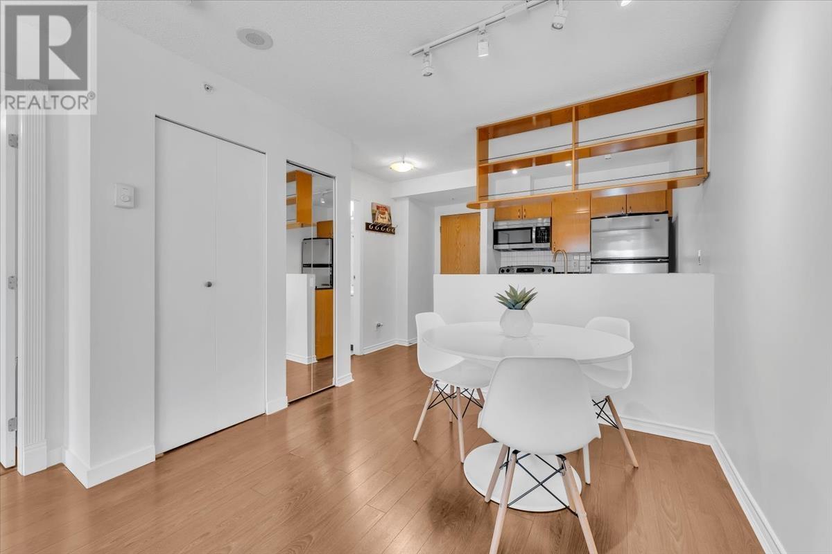 Property at 1803 939 HOMER STREET image 3
