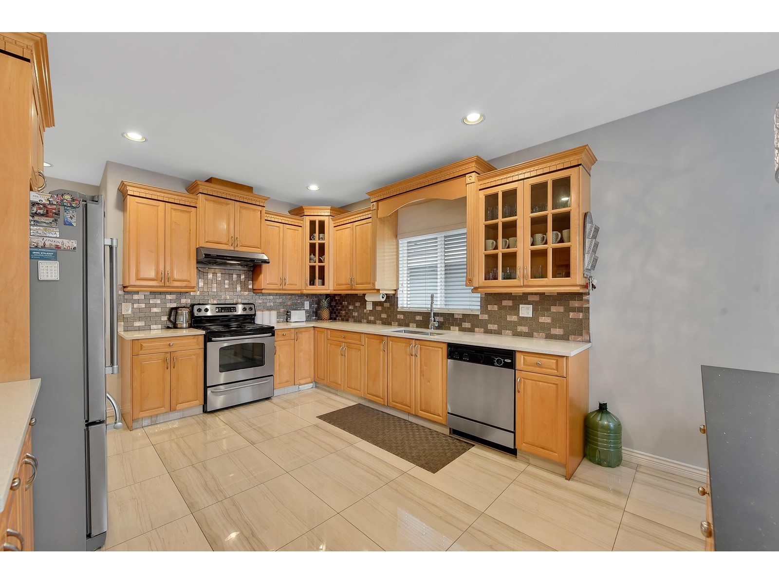 8677 Galway Crescent, Surrey, British Columbia  V3W 6C8 - Photo 30 - R2969545