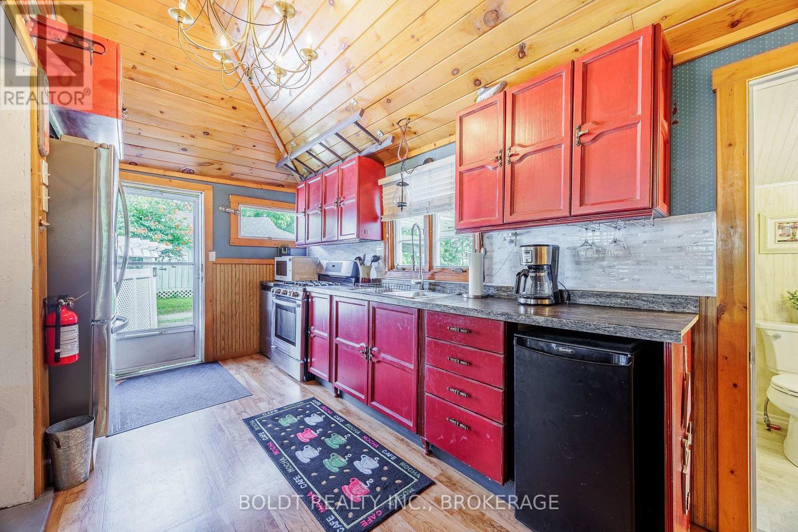 12235 Lakeshore Road, Wainfleet, Ontario  L0S 1V0 - Photo 8 - X11990003